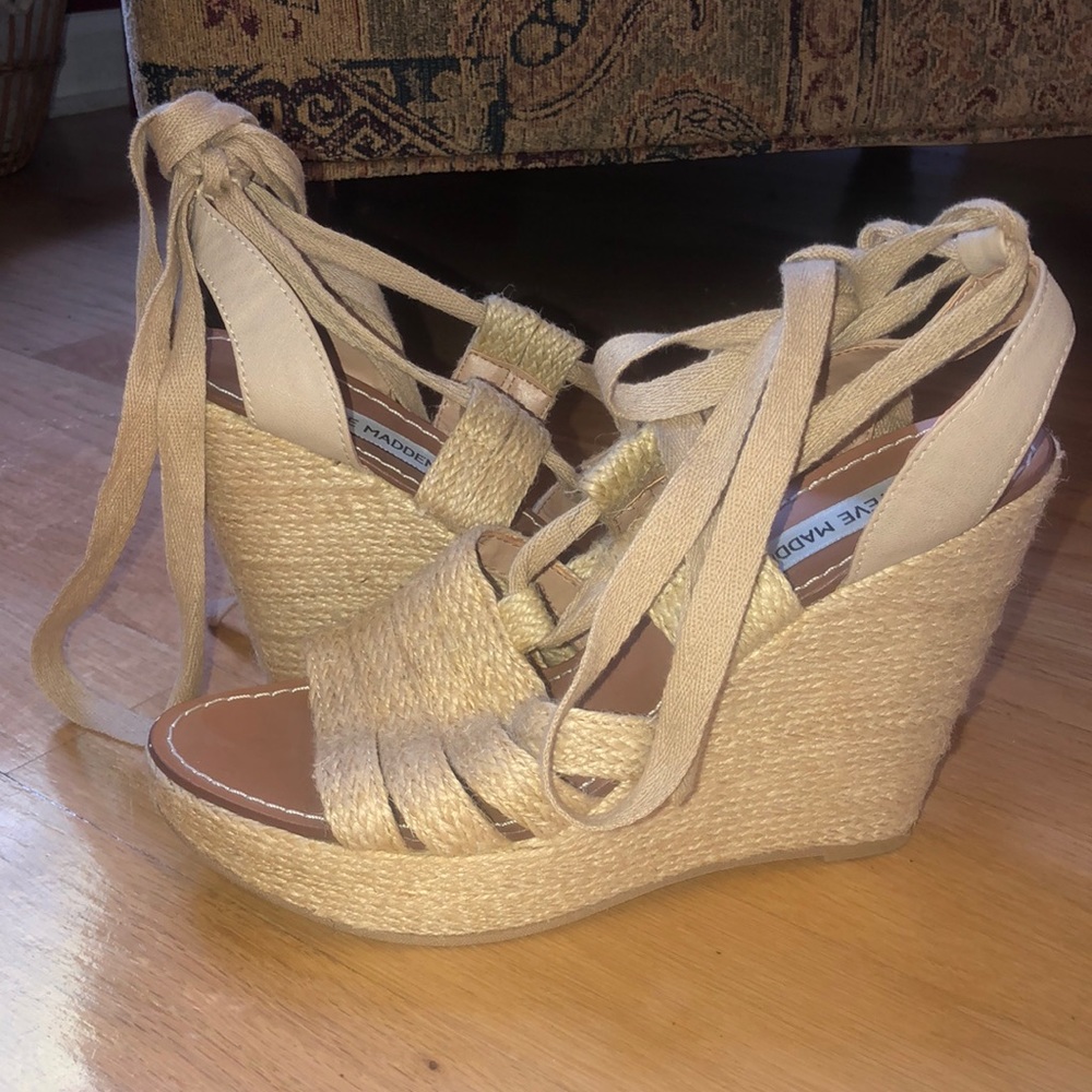 Wrap Up Wedges | Steve Madden | Size 8.5